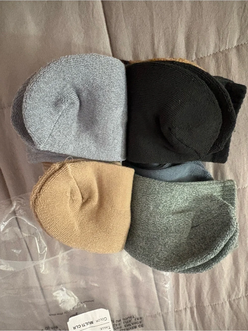 New with tags, 6-pack Marled cushioned crew socks, size 11-2 youth